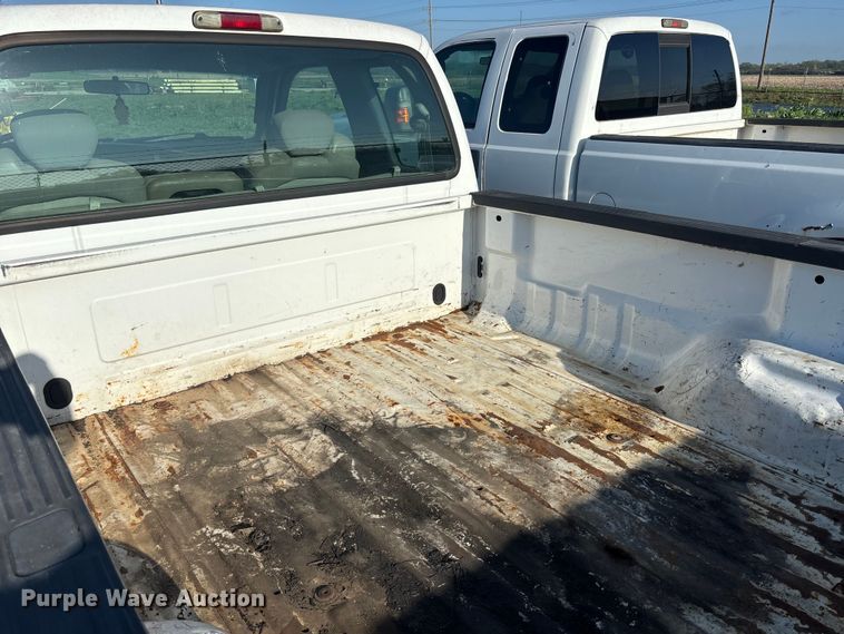 image for item EA4784 2005 Ford F250 Ext. Cab pickup truck