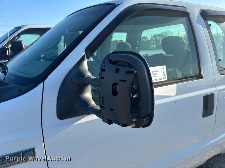 image for item EA4784 2005 Ford F250 Ext. Cab pickup truck