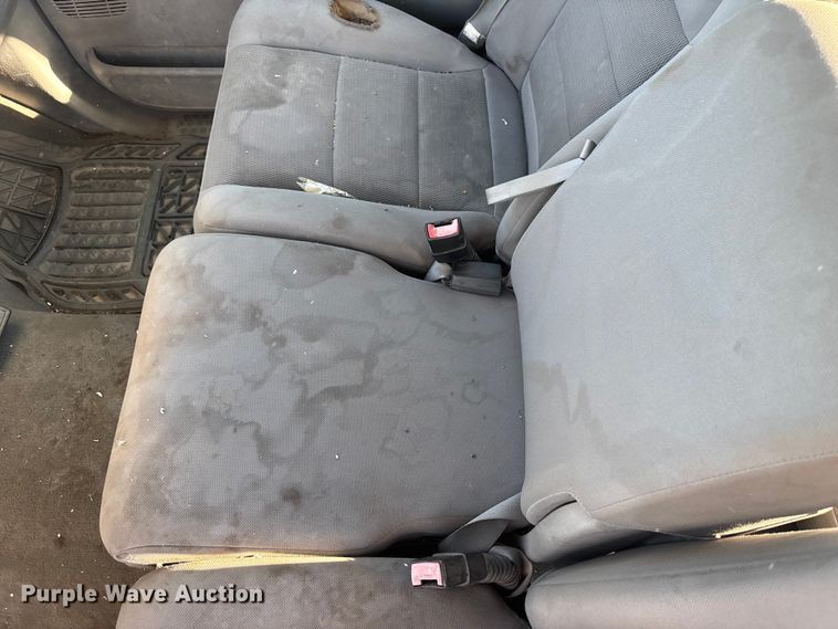 image for item EA4784 2005 Ford F250 Ext. Cab pickup truck
