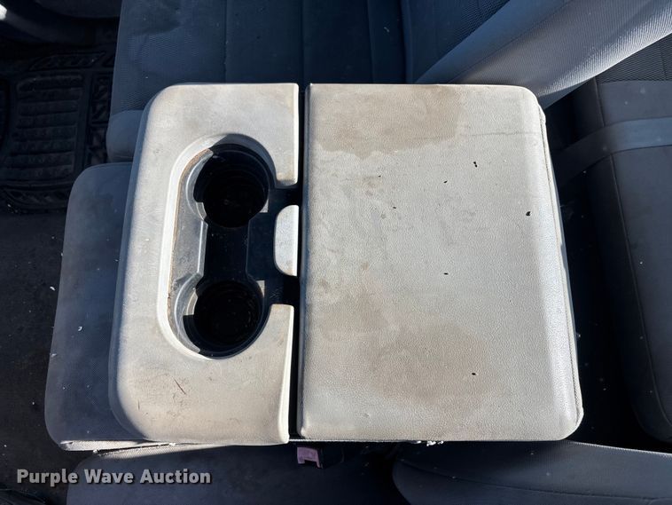 image for item EA4784 2005 Ford F250 Ext. Cab pickup truck