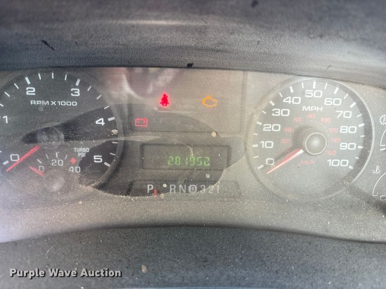 image for item EA4784 2005 Ford F250 Ext. Cab pickup truck
