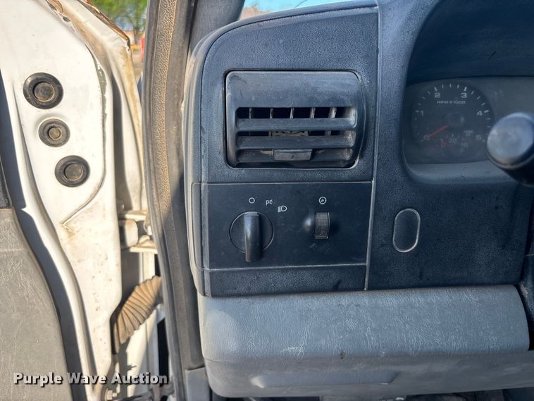 image for item EA4784 2005 Ford F250 Ext. Cab pickup truck