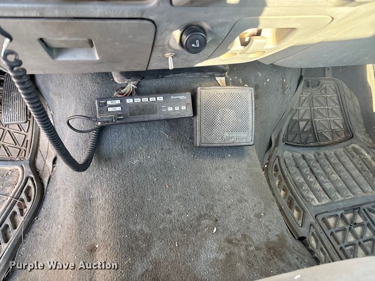 image for item EA4784 2005 Ford F250 Ext. Cab pickup truck