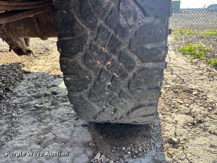 image for item EA4784 2005 Ford F250 Ext. Cab pickup truck
