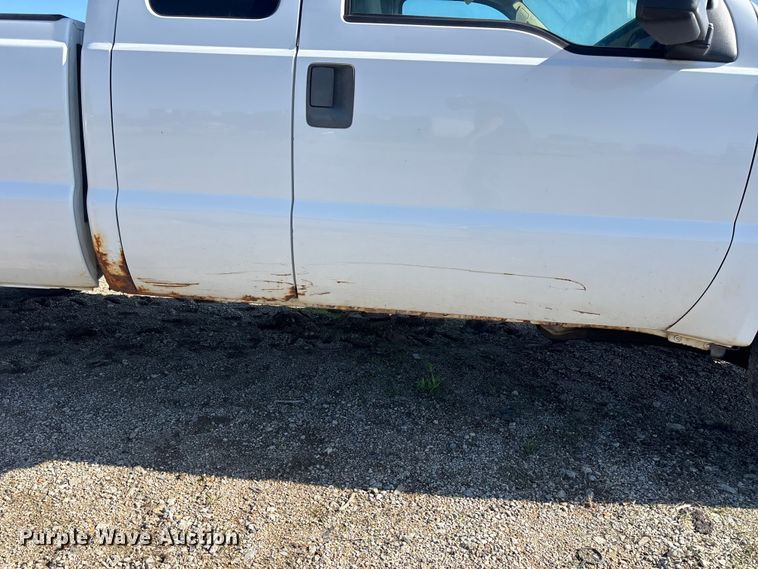 image for item EA4785 2008 Ford F250 Ext. Cab pickup truck