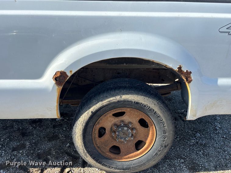 image for item EA4785 2008 Ford F250 Ext. Cab pickup truck