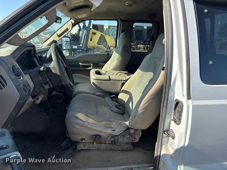 image for item EA4785 2008 Ford F250 Ext. Cab pickup truck
