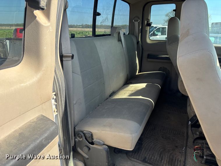 image for item EA4785 2008 Ford F250 Ext. Cab pickup truck