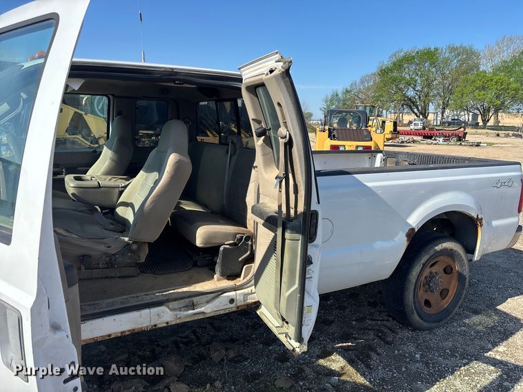image for item EA4785 2008 Ford F250 Ext. Cab pickup truck