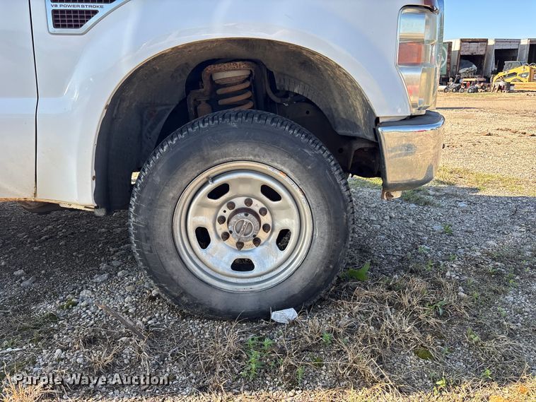image for item EA4785 2008 Ford F250 Ext. Cab pickup truck