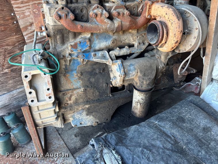 image for item EA4786 Cummins NTC 350 engine