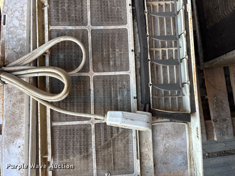 image for item EA4788 Assorted electronics