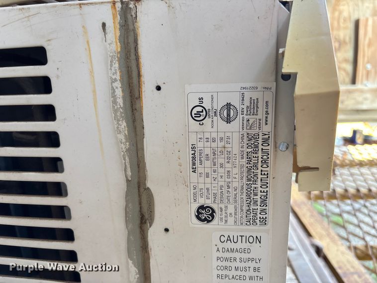 image for item EA4788 Assorted electronics