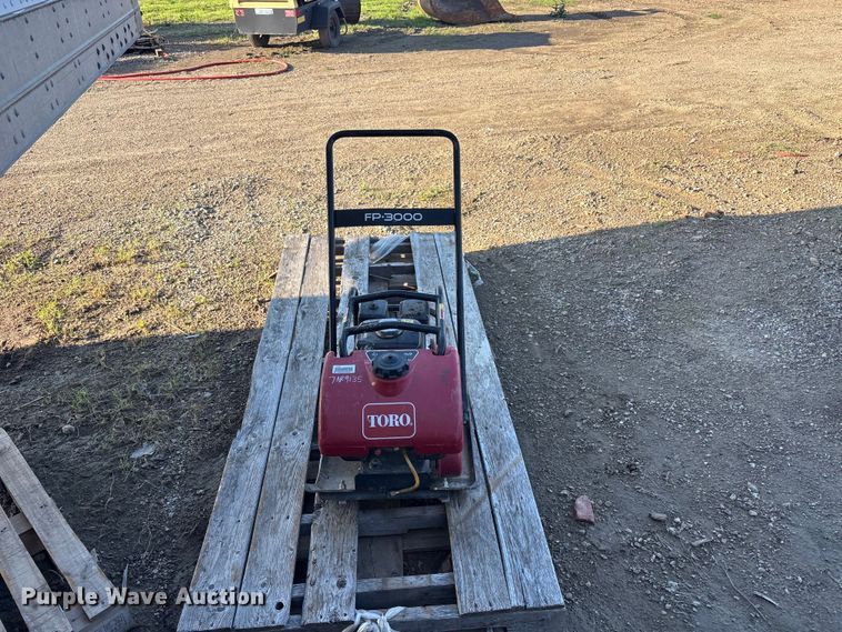 image for item EA4790 Toro FP3000 vibratory plate compactor