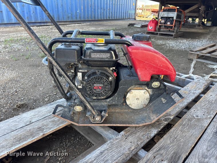 image for item EA4790 Toro FP3000 vibratory plate compactor