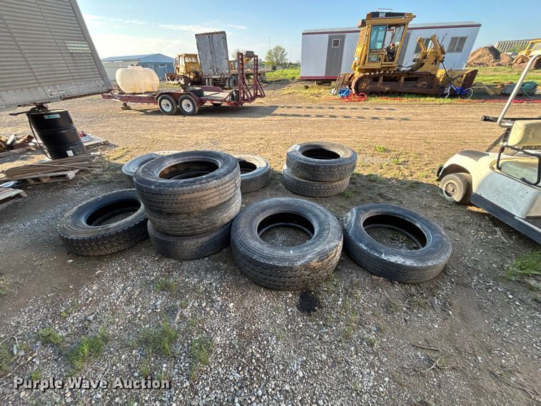 image for item EA4791 (10) tires