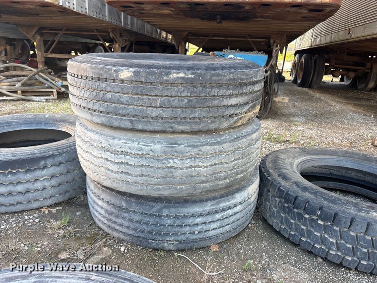 image for item EA4791 (10) tires