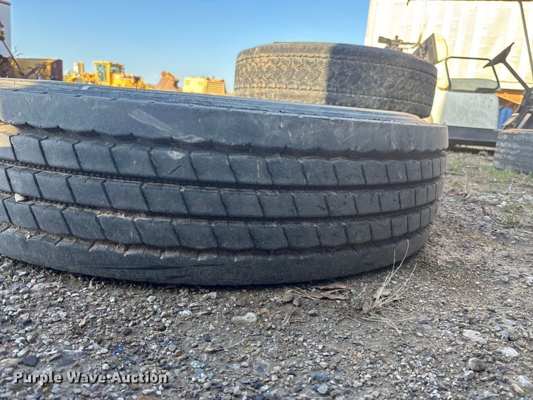 image for item EA4791 (10) tires