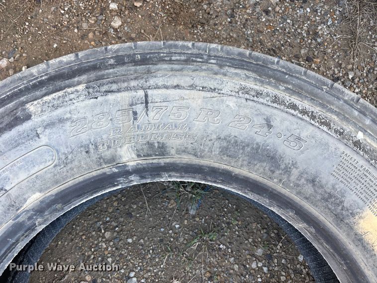 image for item EA4791 (10) tires
