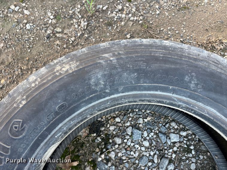 image for item EA4791 (10) tires