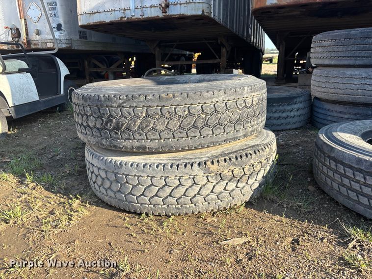 image for item EA4791 (10) tires