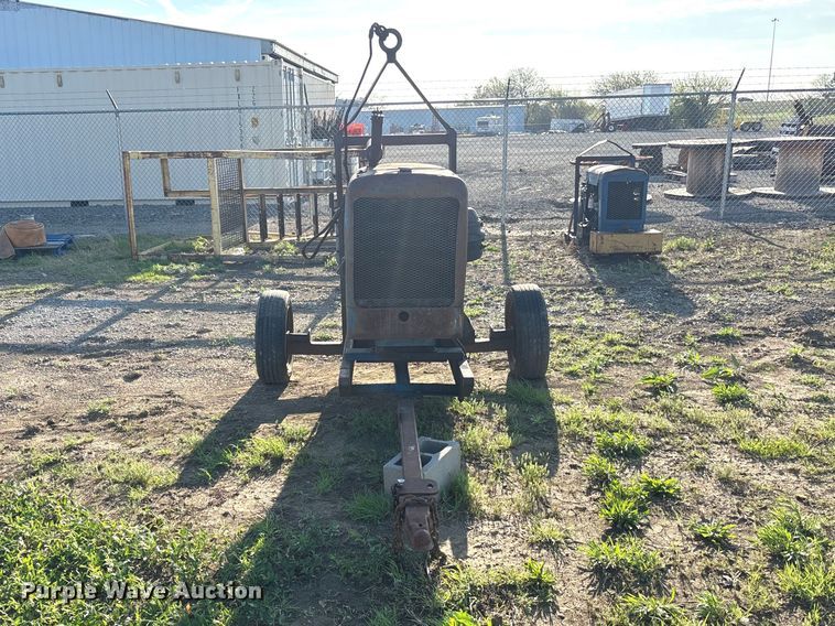 image for item EA4792 Ford irrigation pump