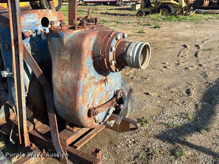 image for item EA4792 Ford irrigation pump