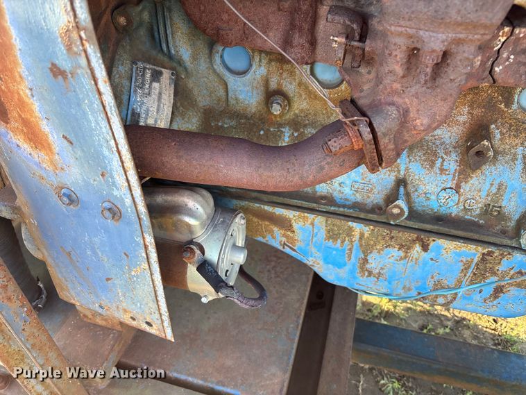 image for item EA4792 Ford irrigation pump