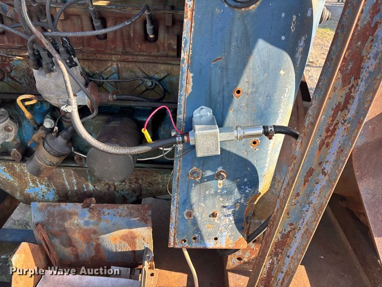 image for item EA4792 Ford irrigation pump