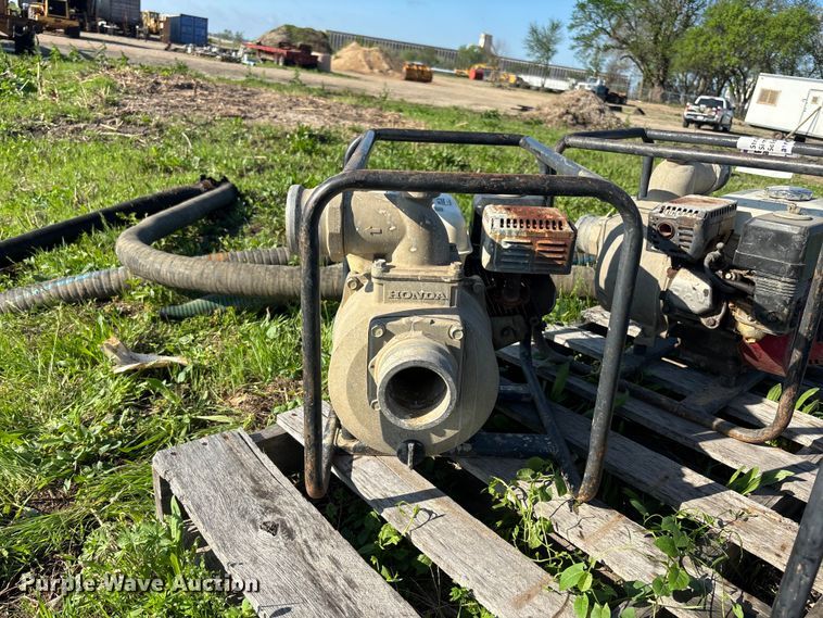 image for item EA4794 (3) Honda WB30X trash pumps