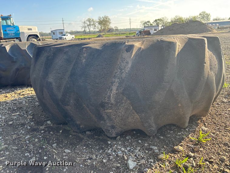 image for item EA4795 (8) 23.1-34 tires and wheels