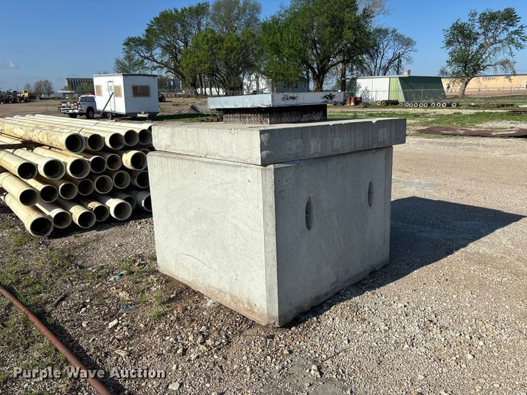 image for item EA4798 USF Fabrication vault