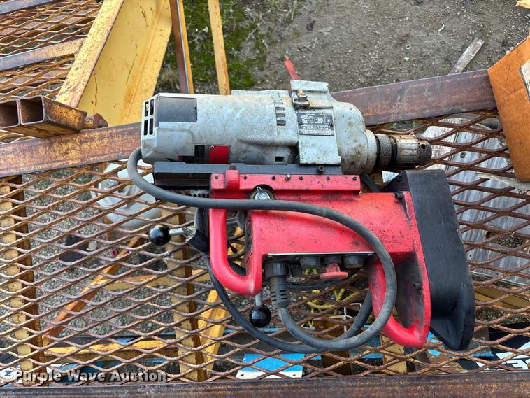 image for item EA4800 Milwaukee 4202 magnetic drill