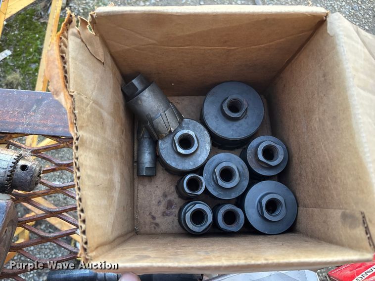 image for item EA4800 Milwaukee 4202 magnetic drill