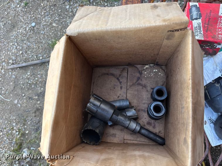 image for item EA4800 Milwaukee 4202 magnetic drill