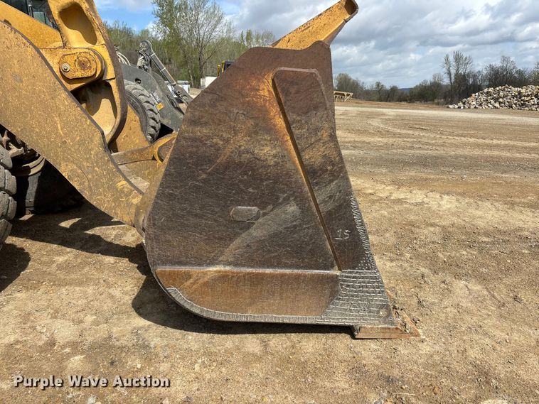 image for item EA4808 2005 Komatsu WA500-3LK wheel loader