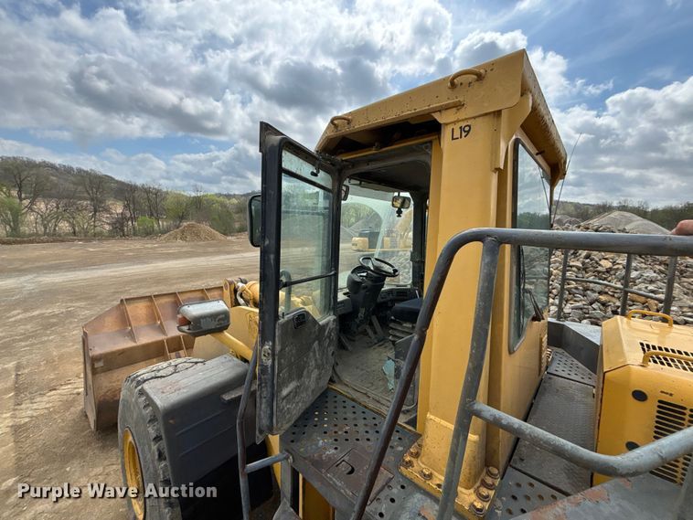 image for item EA4808 2005 Komatsu WA500-3LK wheel loader