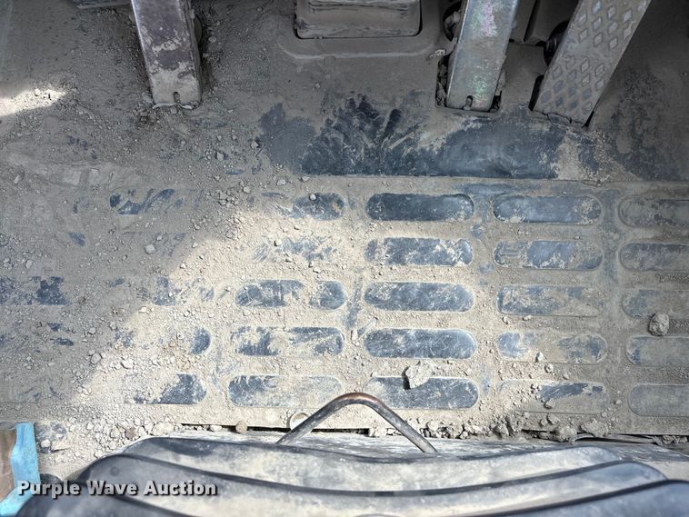 image for item EA4808 2005 Komatsu WA500-3LK wheel loader