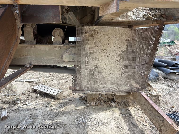 image for item EA4810 Cedarapids screening plant