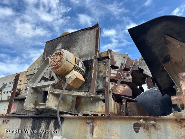 image for item EA4810 Cedarapids screening plant