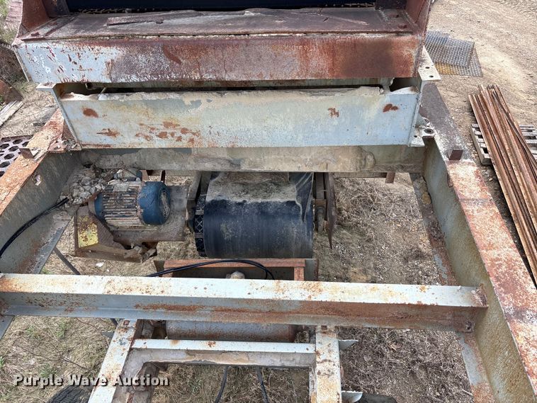 image for item EA4810 Cedarapids screening plant