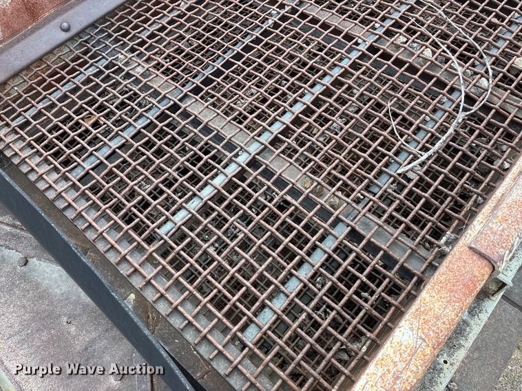 image for item EA4810 Cedarapids screening plant