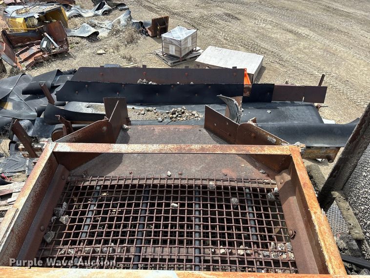 image for item EA4810 Cedarapids screening plant