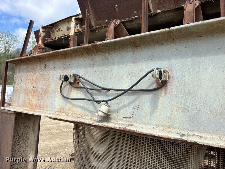 image for item EA4810 Cedarapids screening plant