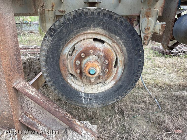 image for item EA4810 Cedarapids screening plant