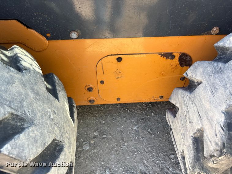 image for item EA4820 2014 Case SR210 skid steer loader