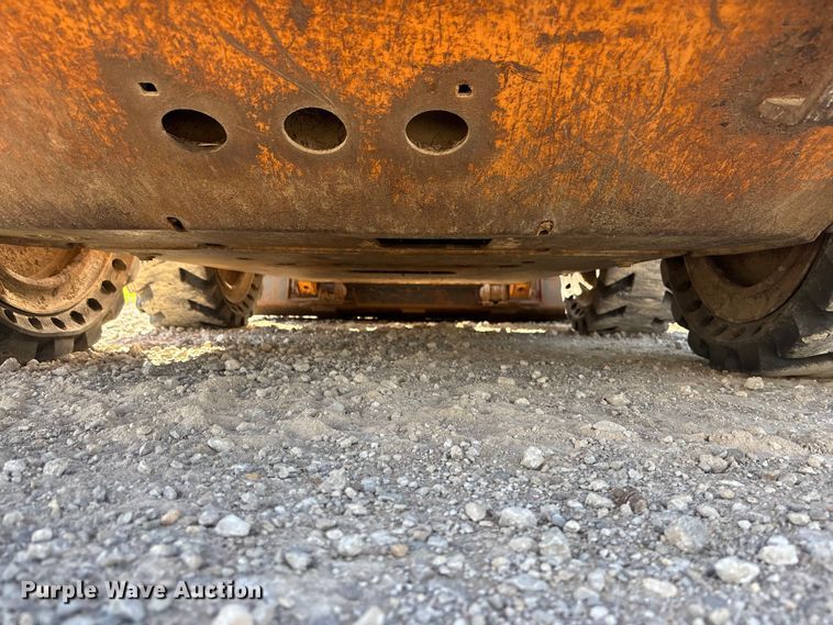 image for item EA4820 2014 Case SR210 skid steer loader