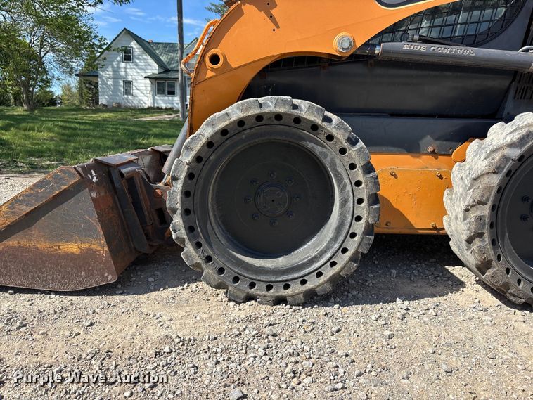 image for item EA4820 2014 Case SR210 skid steer loader