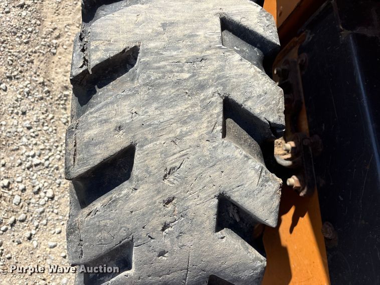 image for item EA4820 2014 Case SR210 skid steer loader