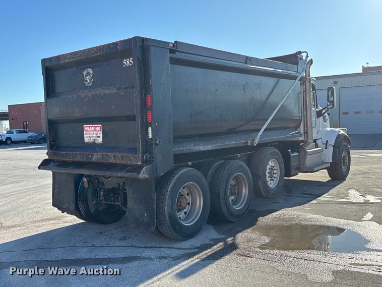 image for item EA4821 2019 Peterbilt 567 dump truck